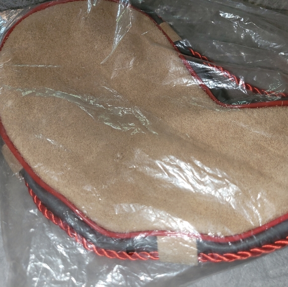 Traditional Spanish Wine Bota Water Canteen - Picture 5 of 5